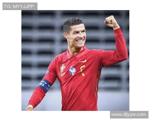 意大利足球明星C罗的传奇职业生涯与辉煌成就回顾