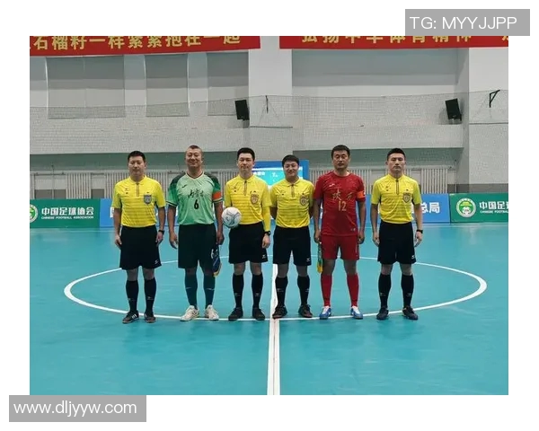 西安足球队在全国团队协作排行榜中荣登第八名展现出色团队精神与实力 西安足球队在全国团队协作排行榜中荣登第八名展现出色团队精神与实力