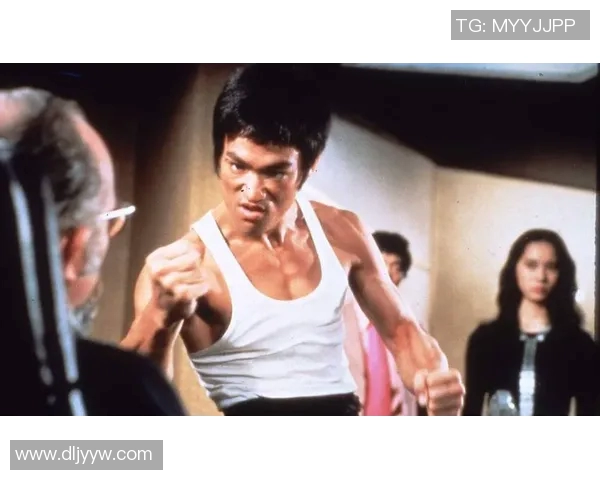 足球明星与叶问的武道哲学碰撞:从绿茵场到武林的精彩对话 足球明星与叶问的武道哲学碰撞:从绿茵场到武林的精彩对话