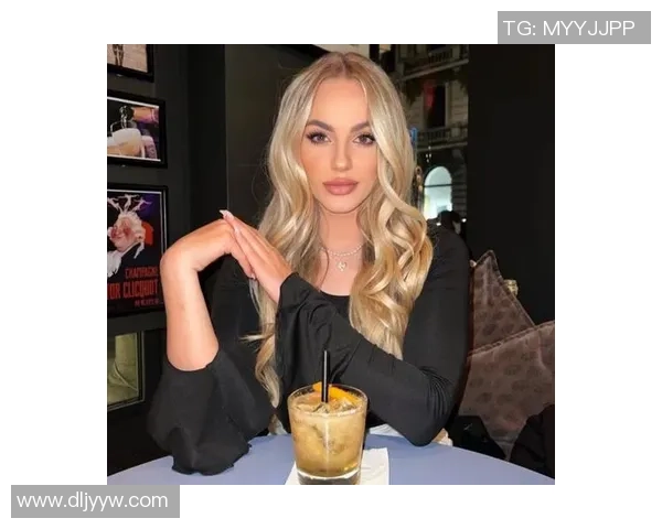 最美的女生足球明星展现风采与实力的完美结合