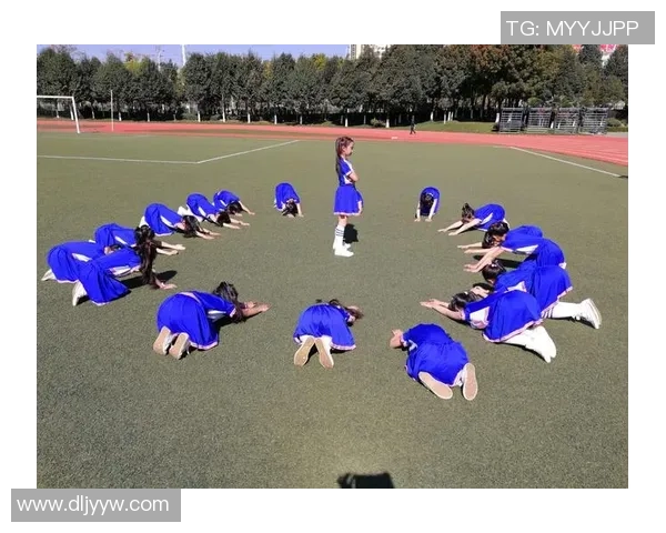 创意设计足球明星个性纹身图案展现运动激情与个性魅力